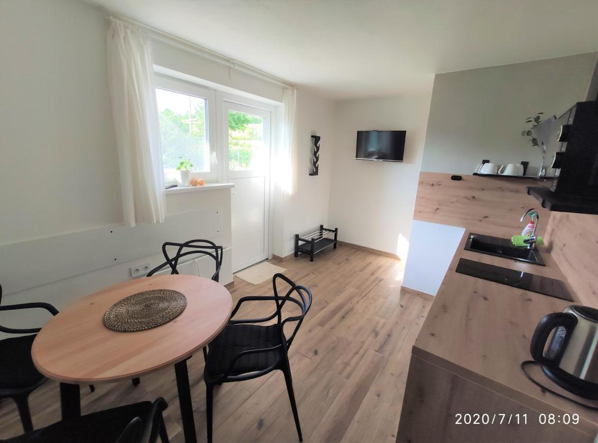 Apartman Lenka II Borsice Bagian luar foto